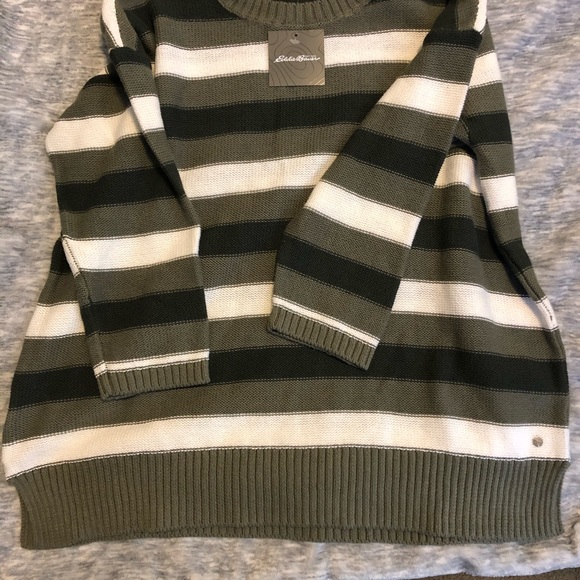 Lightweight Eddie Bauer Sweater NWT - Picture 2 of 4
